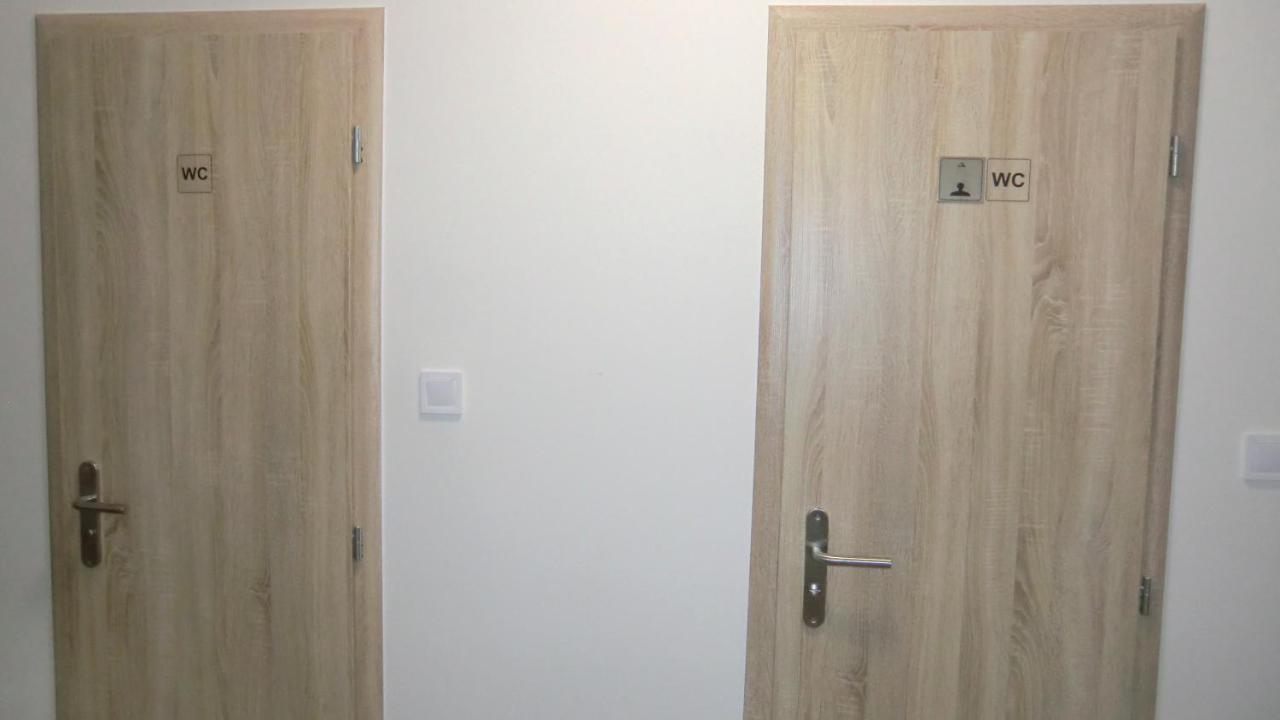 Appartement Hu à Prague Extérieur photo